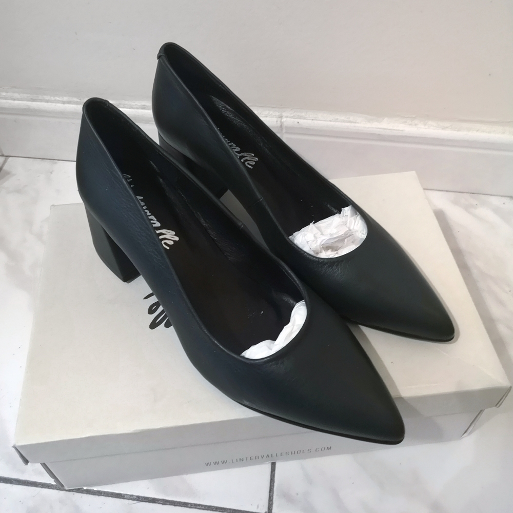 NWT L'Intervalle SHARON Deep Green Leather Medium Heels Elegant Professional